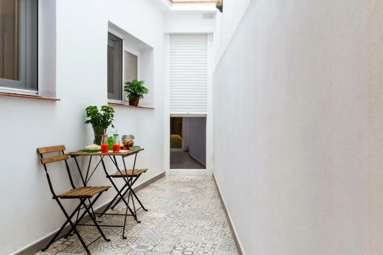 Fresh, Relax & Sun Historic Center Apartment Malaga