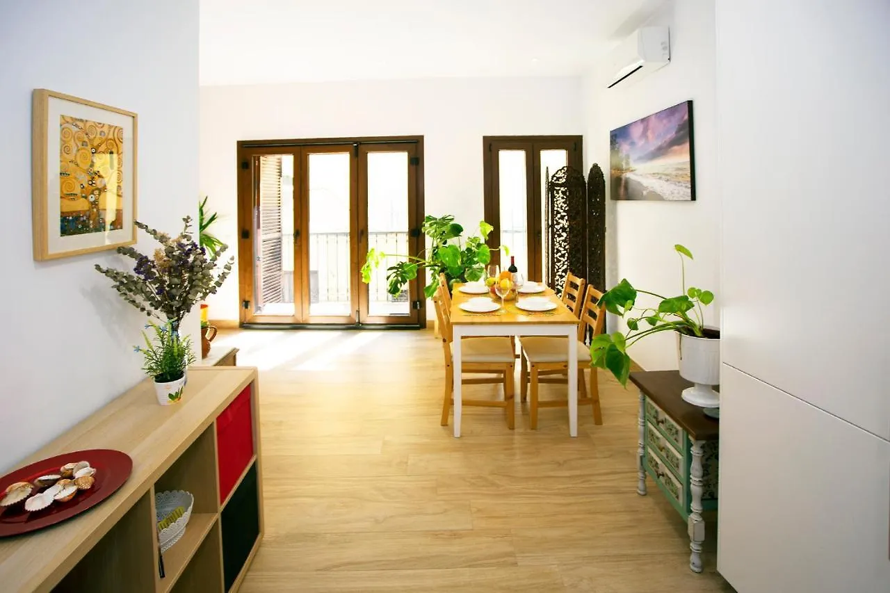 Fresh, Relax & Sun Historic Center Apartment Malaga Spain